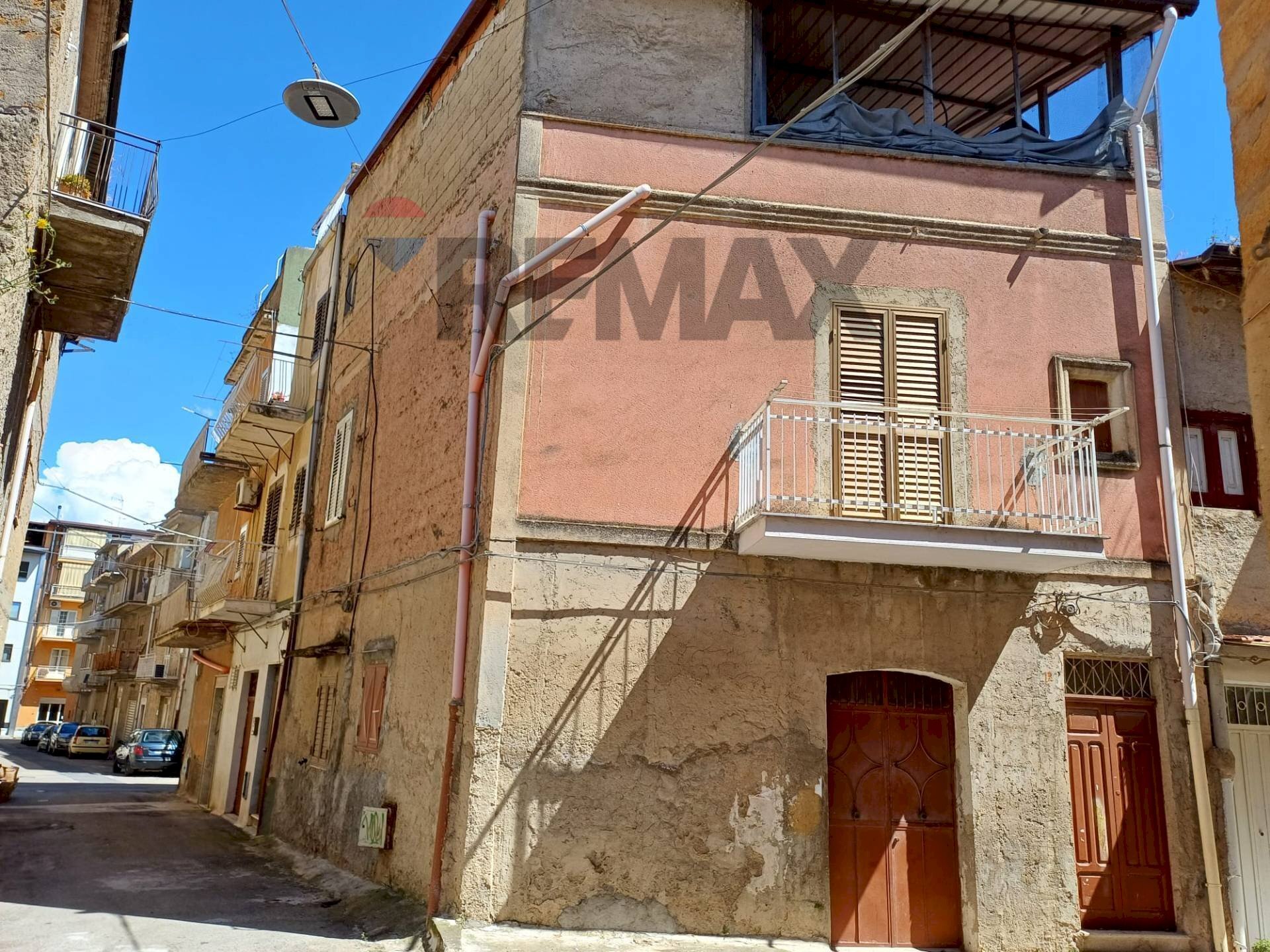 Edificio all\'aperto - Independent house Quintino Sella
 
12, Favara - photo 1