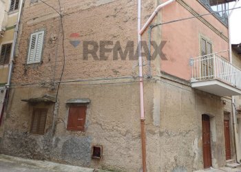 Edificio all\'aperto - Casa indipendente Quintino Sella
 
12, Favara - foto 3