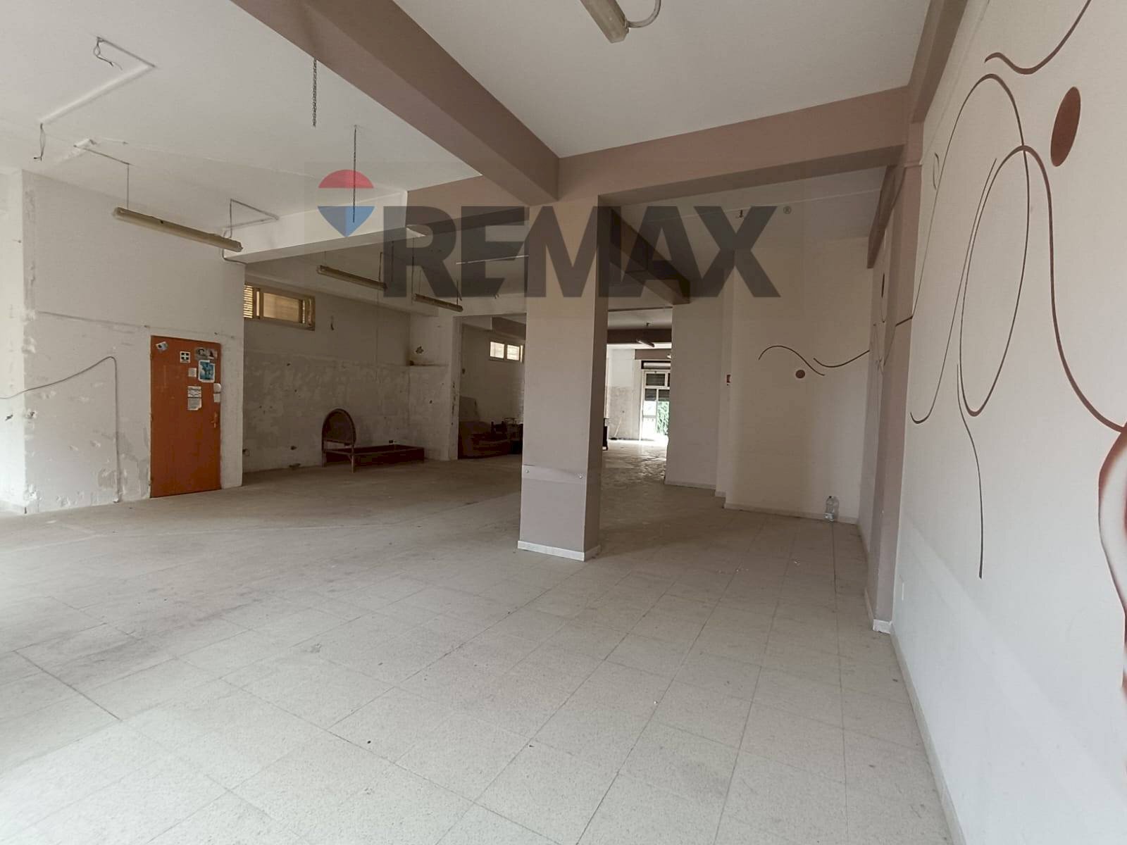 Parcheggio - Commercial Activity Via Aldo Moro
 
172, Favara - photo 1