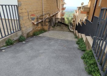 Terrazza - Attività Commerciale Via Aldo Moro
172, Favara - foto 8