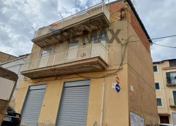 Edificio all\'aperto - Casa indipendente via Arco Mendolia
 
10, Favara - foto 33