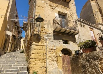 Edificio all\'aperto - Three-room apartment Via Raccomandata
 
35, Agrigento - photo 2