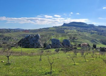 Vista delle montagne - Terreno agricolo Contrada San Benedetto
snc, Favara - foto 1