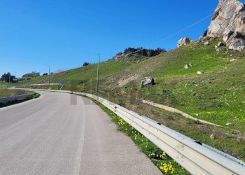 Vista delle montagne - Terreno agricolo Contrada San Benedetto
snc, Favara - foto 7