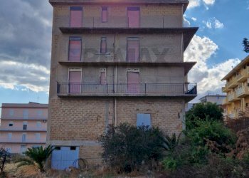 Edificio all\'aperto - Casa indipendente Favara - foto 3