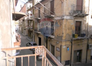 Edificio all\'aperto - Casa indipendente Vicolo Vita
 
8, Favara - foto 11