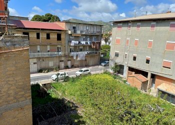 Edificio all\'aperto - Appartamento Viale Europa
 
41, Favara - foto 14