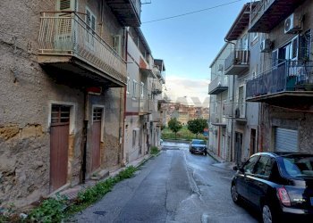 Edificio all\'aperto - Casa indipendente Favara - foto 7