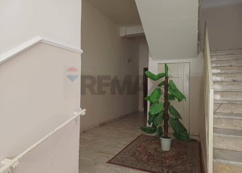 ingresso scala - Four-room apartment via Adige
 
27, Favara - photo 5
