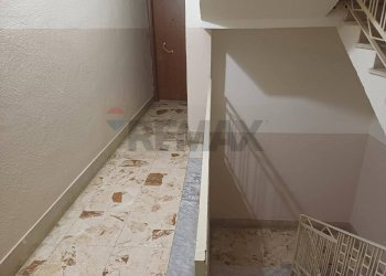 Hall / corridoio - Four-room apartment via Adige
 
27, Favara - photo 9