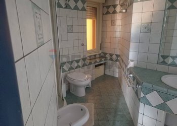 Bagno - Four-room apartment via Adige
 
27, Favara - photo 22