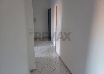 Hall / corridoio - Quadrilocale via Adige
 
27, Favara - foto 23