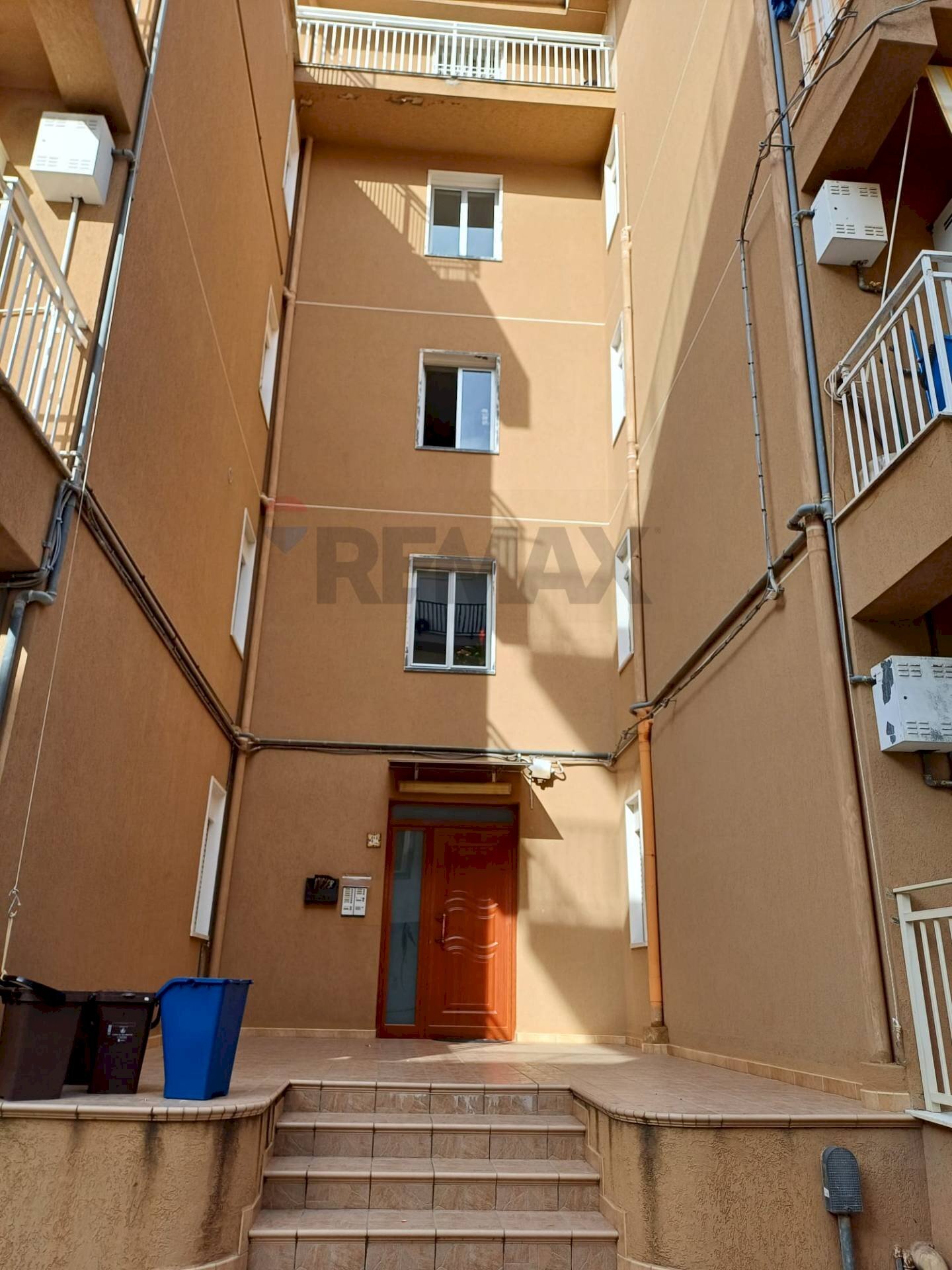 palazzina - Appartamento Vicolo Giuseppe Verdi
 
42, Grotte - foto 3