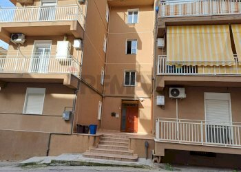 palazzina - Apartment Vicolo Giuseppe Verdi
 
42, Grotte - photo 1