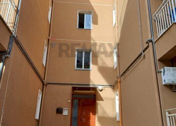 palazzina - Apartment Vicolo Giuseppe Verdi
 
42, Grotte - photo 3