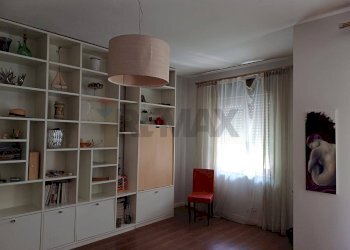 Camera / camera da letto - Appartamento corso Vittorio Veneto
 
38 G, Favara - foto 13