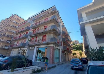 Edificio all\'aperto - Appartamento Viale Aldo Moro
 
255, Favara - foto 2