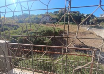 Vista delle montagne - Appartamento Viale Aldo Moro
 
255, Favara - foto 7