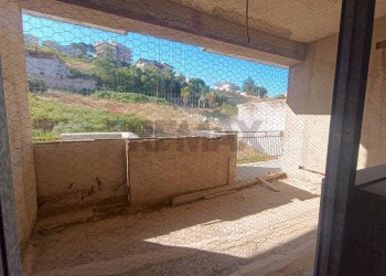Balcone - Appartamento Viale Aldo Moro
 
255, Favara - foto 16