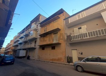 Edificio all\'aperto - Casa indipendente Via Ferdinando Magellano
 
43, Favara - foto 3