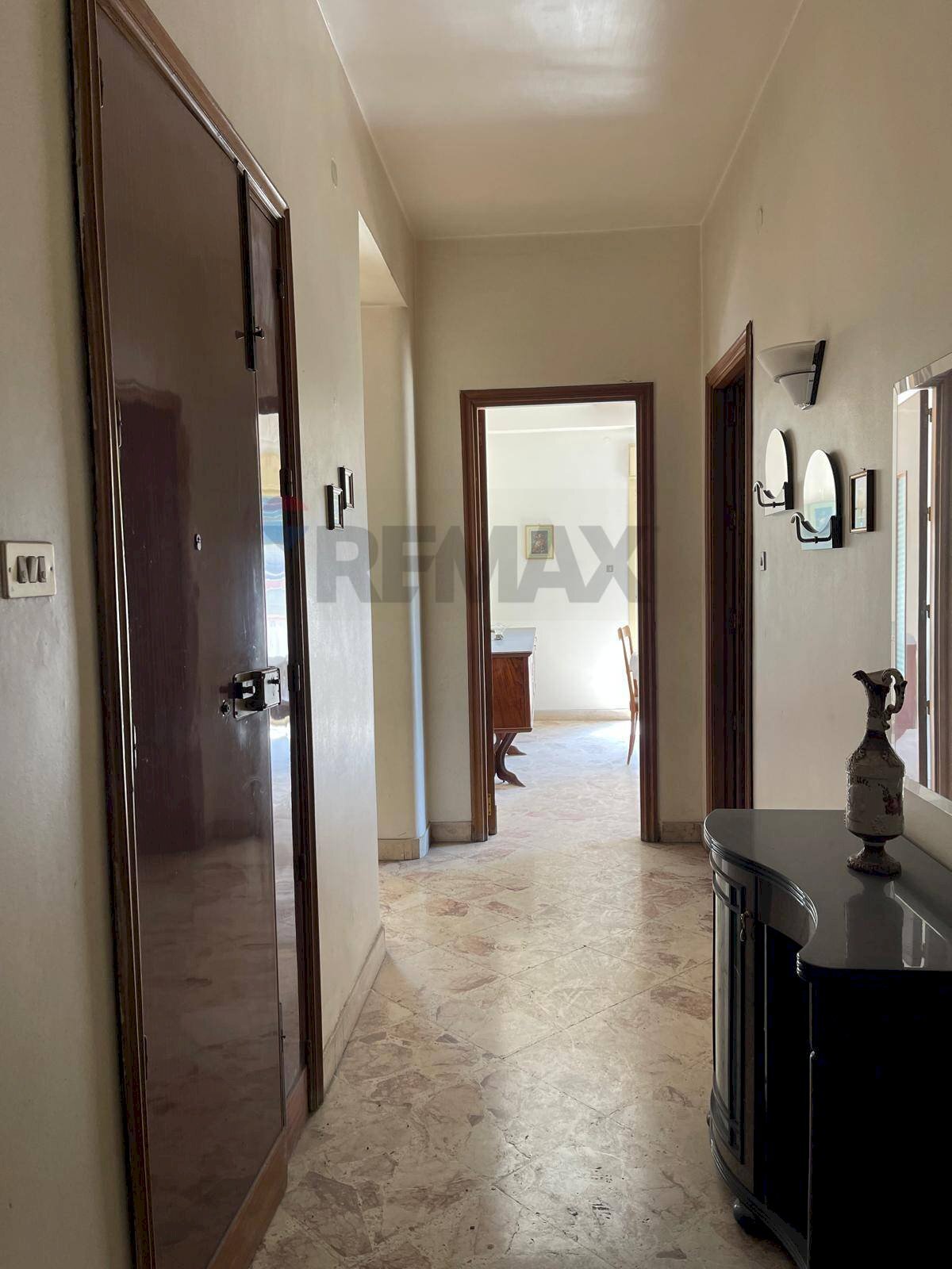 Hall / corridoio - Apartment Piazza Antonio Licata
1, Favara - photo 2