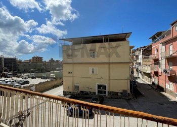 Balcone - Appartamento Piazza Antonio Licata
 
1, Favara - foto 35