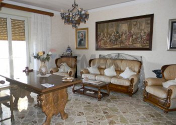 Soggiorno - Appartamento Via Papa Giovanni XXIII
 
6, Favara - foto 9