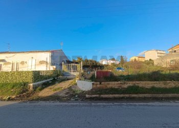 Vista dell\'acqua - Independent house Scalo Caldare
 
53, Aragona - photo 3