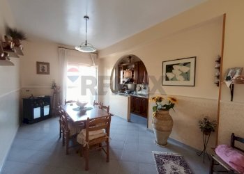 Sala da pranzo - Appartamento Viale Aldo Moro
 
255, Favara - foto 1