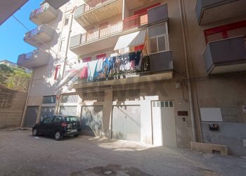 Edificio all\'aperto - Appartamento Viale Aldo Moro
 
255, Favara - foto 4
