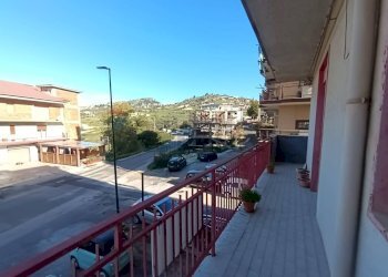 Balcone - Appartamento Viale Aldo Moro
 
255, Favara - foto 32