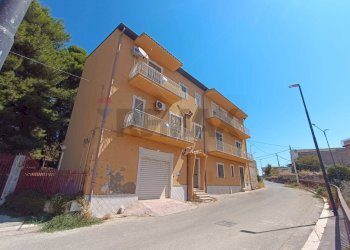 Edificio all\'aperto - Casa semi indipendente Don Giuseppe Arcieri
 
4, Favara - foto 1