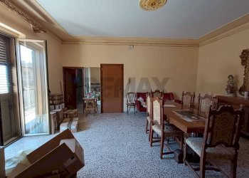 Sala da pranzo - Casa semi indipendente Don Giuseppe Arcieri
 
4, Favara - foto 20