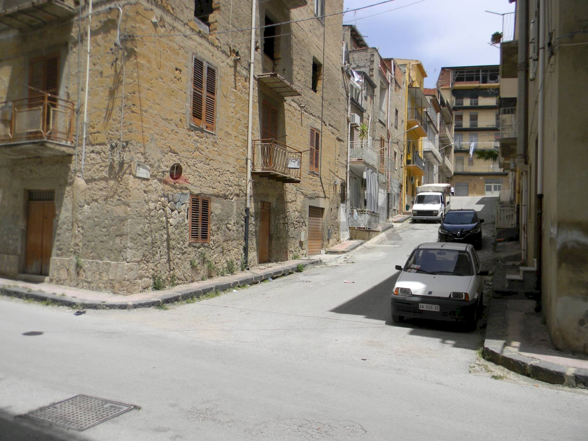 Edificio all\'aperto - Independent house Via Cola Di Rienzo
 
29, Favara - photo 3