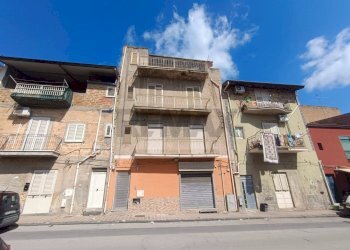 Edificio all\'aperto - Casa indipendente Via Agrigento
 
123, Favara - foto 1