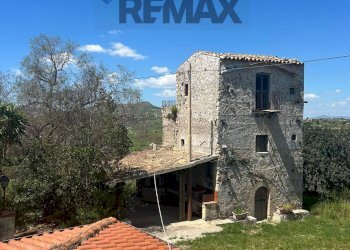 Casa all\'aperto - Villa SS 112
 
38, Favara - foto 37
