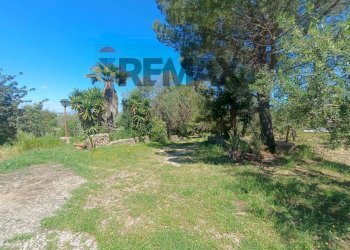 Giardino - Villa SS 112
 
38, Favara - foto 44