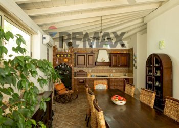 Sala da pranzo - Villa Interno Crocca
 
3, Favara - foto 31