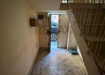 Ingreso scala - Appartamento via sicilia
 
3, Favara - foto 1
