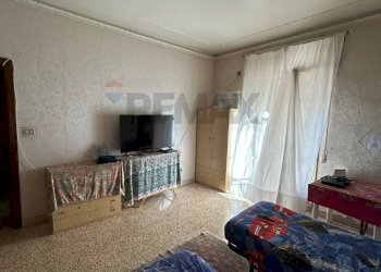 Camera / camera da letto - Appartamento via sicilia
 
3, Favara - foto 30