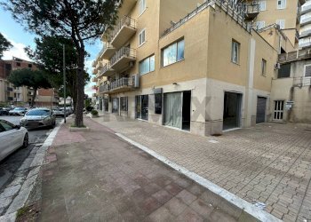 Edificio all\'aperto - Attività Commerciale viale Aldo Moro, Favara - foto 1