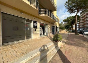 Edificio all\'aperto - Attività Commerciale viale Aldo Moro, Favara - foto 2
