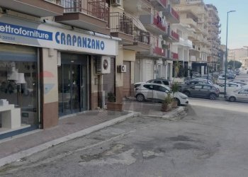 Edificio all\'aperto - Locale Commerciale Viale Aldo Moro
 
233/235, Favara - foto 2