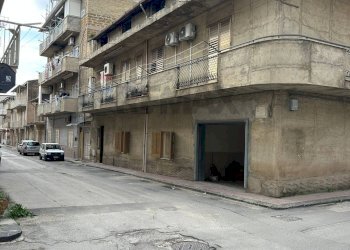 Edificio all\'aperto - Trilocale Via Bari
 
62, Favara - foto 2