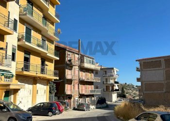Edificio all\'aperto - Appartamento Via Inghilterra
 
39, Favara - foto 5