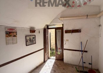 Hall / corridoio - Casa indipendente VIA GIAMBATTISTA BONFANTE
23-25-27, Mussomeli - foto 7