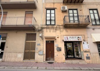 Edificio all\'aperto - Appartamento VIALE REGINA ELENA
 
16, Canicattì - foto 2