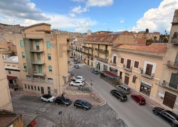 Edificio all\'aperto - Appartamento VIALE REGINA ELENA
 
16, Canicattì - foto 30