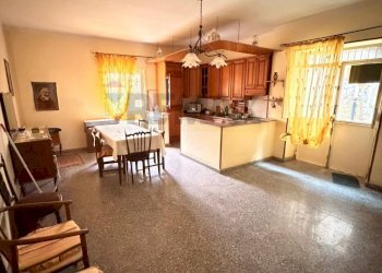 Sala da pranzo - Casa indipendente VIA FRATE GUIDI
 
2-4-6, Canicattì - foto 7
