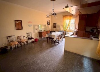 Sala da pranzo - Casa indipendente VIA FRATE GUIDI
 
2-4-6, Canicattì - foto 8
